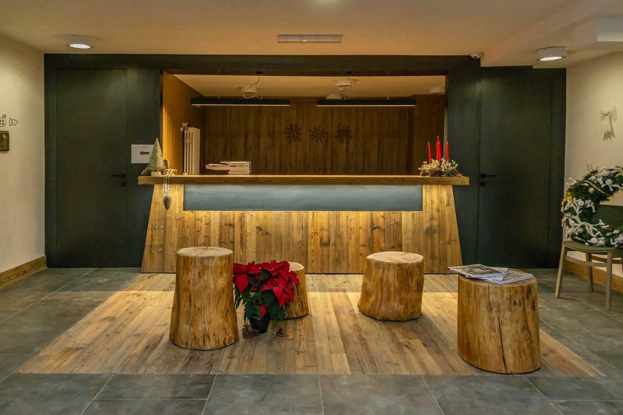 Hotel Petit Palais 브루일서비니아 외부 사진